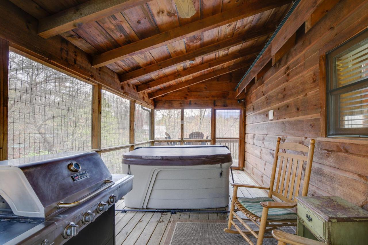 Smoky Mountains Cabin With Hot Tub, Deck And Views! Севьервилл Экстерьер фото